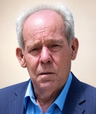 https://www.laruveseonoranze.it/wp-content/uploads/2026/08/b5934ec7-d637-4d51-9ba0-1d9a63ffdcf6_inPixio-wpcf_188x225.jpg